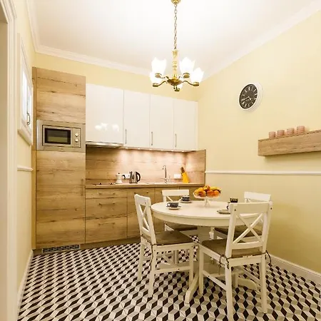 Vintage Poselska Apartment